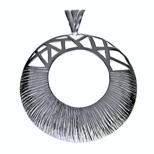 Duży srebrny wisiorek koło z orientalnym wzorem