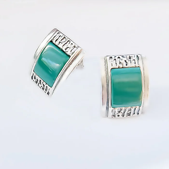 Kolczyki srebrne wkrętki z malachitem