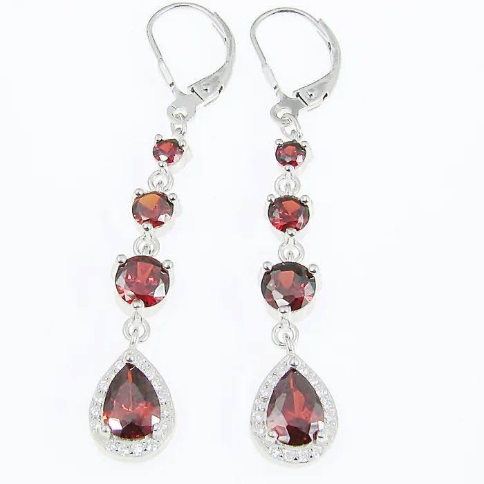 Gustowny srebrny komplet rodowany z cyrkoniami bordo