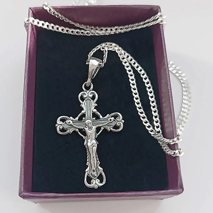 Łańcuszek srebrny pancerka z krzyżykiem 55 cm