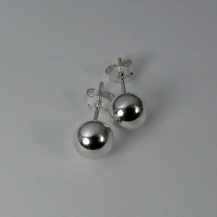 Modne kolczyki srebrne kulki rodowane 8 mm