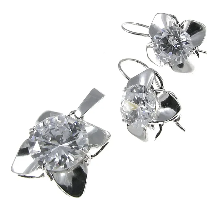 Okazały srebrny komplet z dużą cyrkonią kolczyki, wisiorek