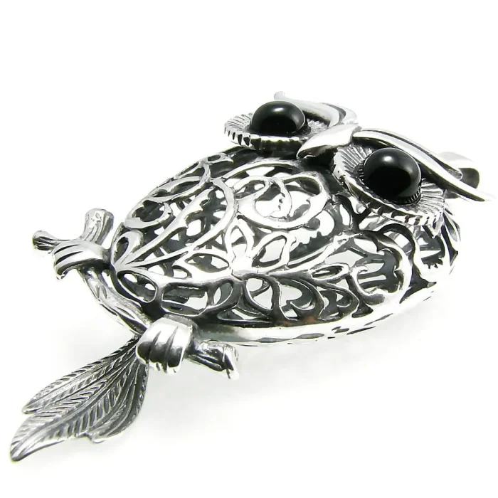 Piękny duży srebrny wisiorek Sowa z onyksami