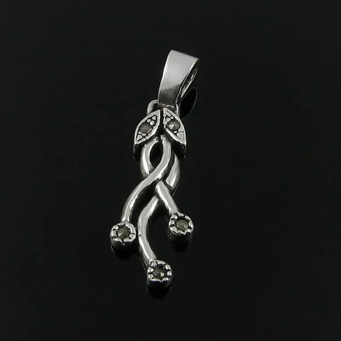 Wisiorek srebrny z markazytami