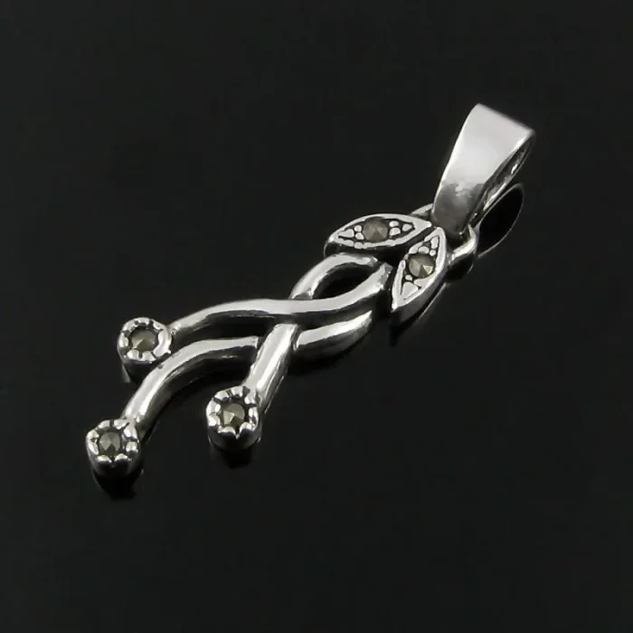 Wisiorek srebrny z markazytami